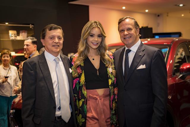 Gabriel Guzmán, Gerente General de Jorge Cortés Mora & Cía; Alejandra Buitrago y Jorge Cortés.
